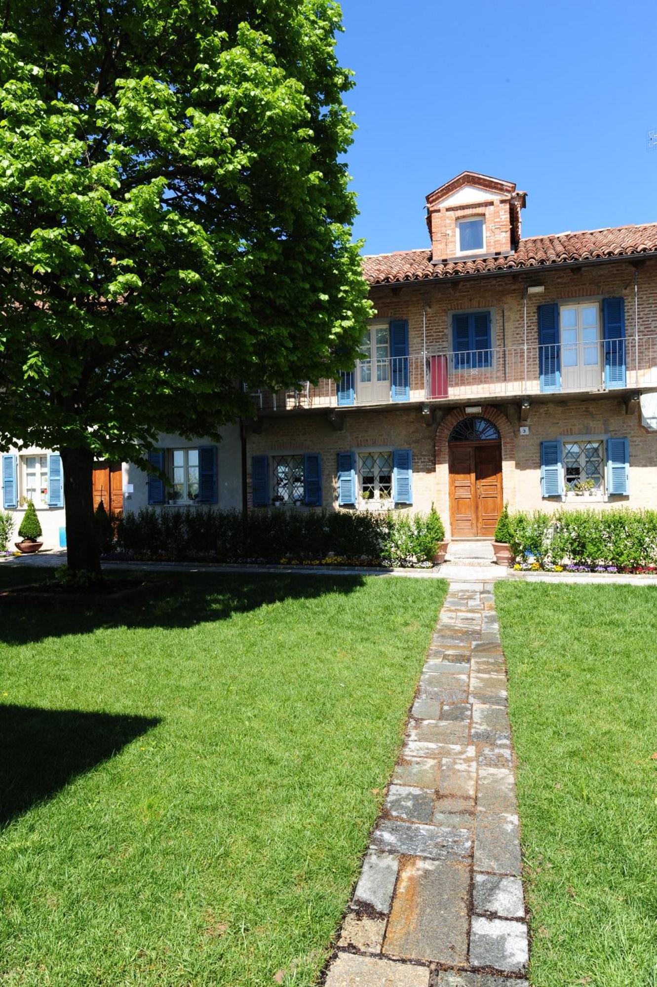 La Madernassa Resort - Casalora Dimora Storica Di Charme Guarene Eksteriør billede