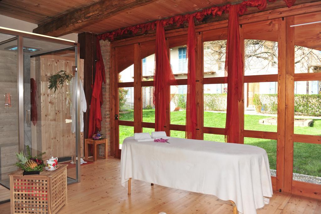 La Madernassa Resort - Casalora Dimora Storica Di Charme Guarene Eksteriør billede